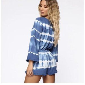 American Eagle Romper Womens Small Blue White Tie Dye Bell Sleeve Lace Up Shorts
